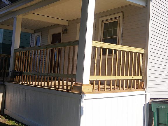 2nd image of 1422 S Park Ave