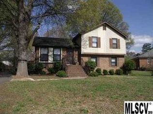 326 Clover Hitch Dr, Charlotte, NC 28215