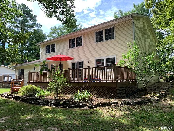 3rd image of 114 Magnolia Ln