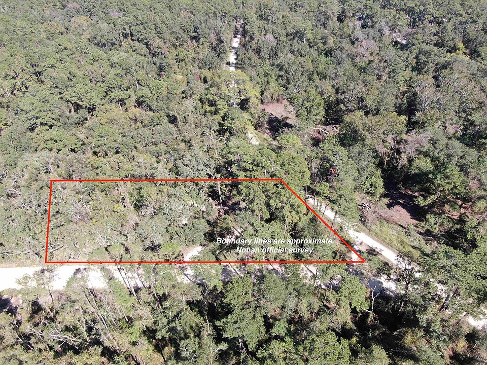 1st image of 130 NE Cassia Dr