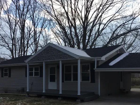9730 E North Shore Dr, Effingham, IL 62401