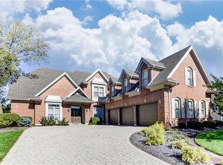 5794 Stone Lake Dr, Centerville, OH 45429