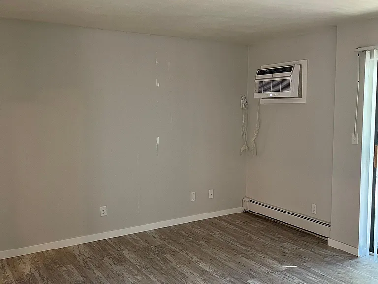 443 S Johnson St #4 — Photo 7