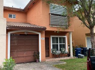 909 SW 6th Pl, Florida City, FL 33034