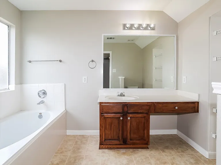 21334 Bella Luna Ct — Photo 12