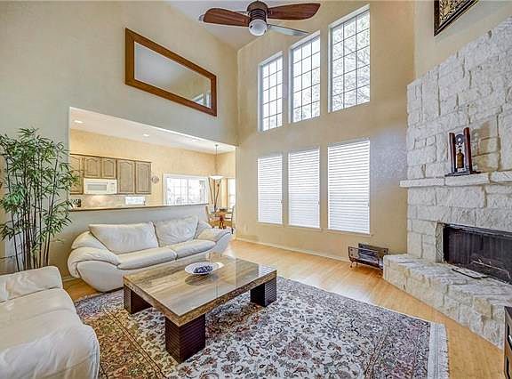 4th image of 1201 Ashford Ln