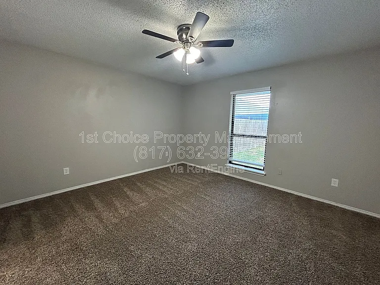 6320 Holiday Ln — Photo 14