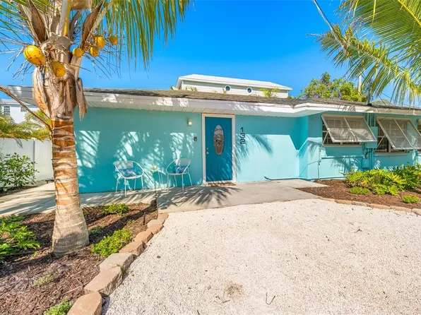 132 48th St, Holmes Beach, FL 34217