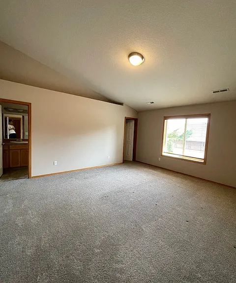 18309 NE 20th St — Photo 9