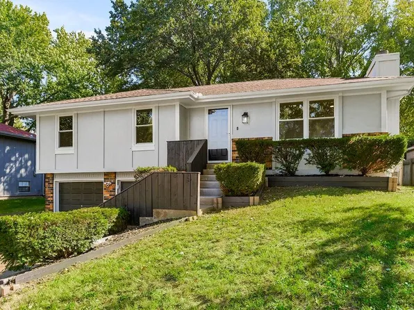 6807 N Liberty St, Kansas City, MO 64118