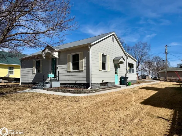 2012 Orchard St, Burlington, IA 52601