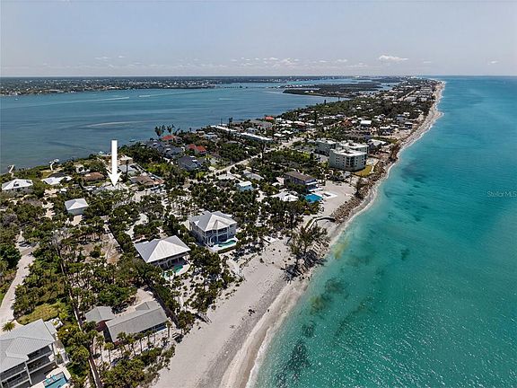 3rd image of 6035 Manasota Key Rd