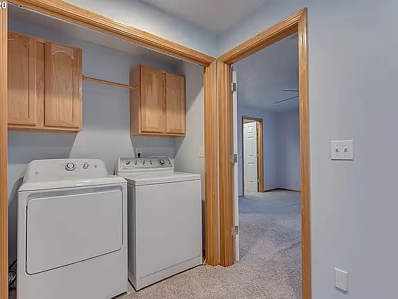765 SE 8th Ave — Photo 14