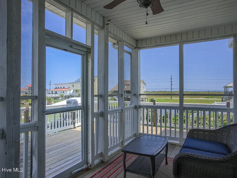306 Marina Way — Photo 32