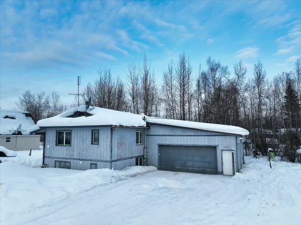 2440 Tanana Dr, Fairbanks, AK 99705