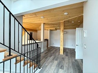3rd image of 137 N Main St APT 4