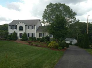 9 Abbott Run Valley Rd, Cumberland, RI 02864