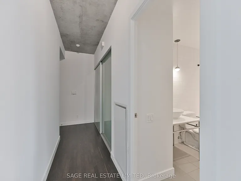 75 Portland St #806 — Photo 13