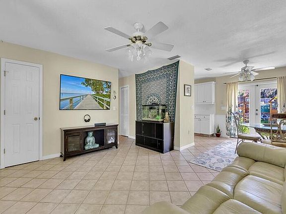 5th image of 2958 Yuma Ave