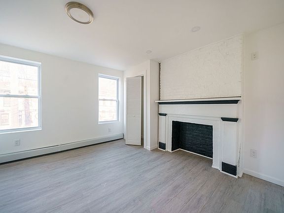 5th image of 364 Liberty St #11058226