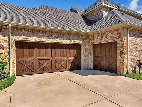 5th image of 8981 Crockett Dr