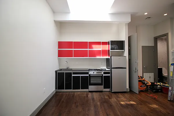 Rented by Hagstrom Management Inc | media 3