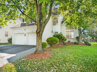 24 Huntley Way, Bridgewater, NJ 08807