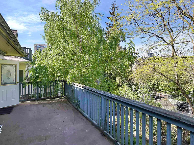 1517 Comox St #2 — Photo 11