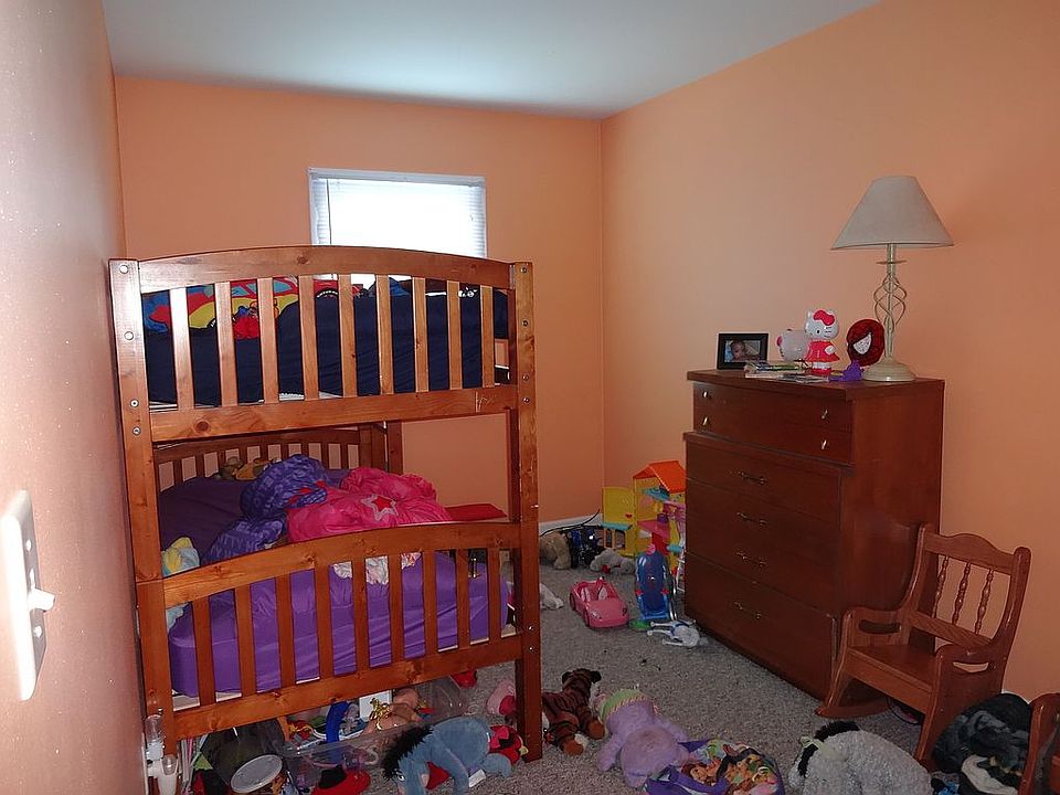 2nd image of 100 Carroll St
