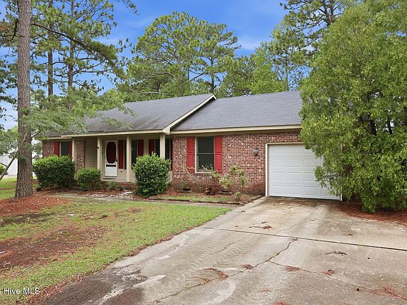 4th image of 924 E Winds Lane