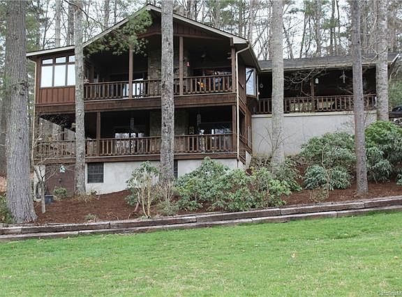 4th image of 20 Willow Lake Dr