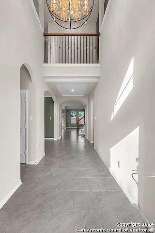 4 bed, 3.5 bath, 2770 sqft, $2,750 — Photo 2