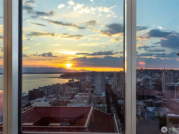 2033 2nd Avenue #2104, Seattle, WA 98121