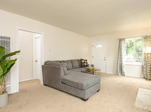 3rd image of 7307 Farmdale Ave
