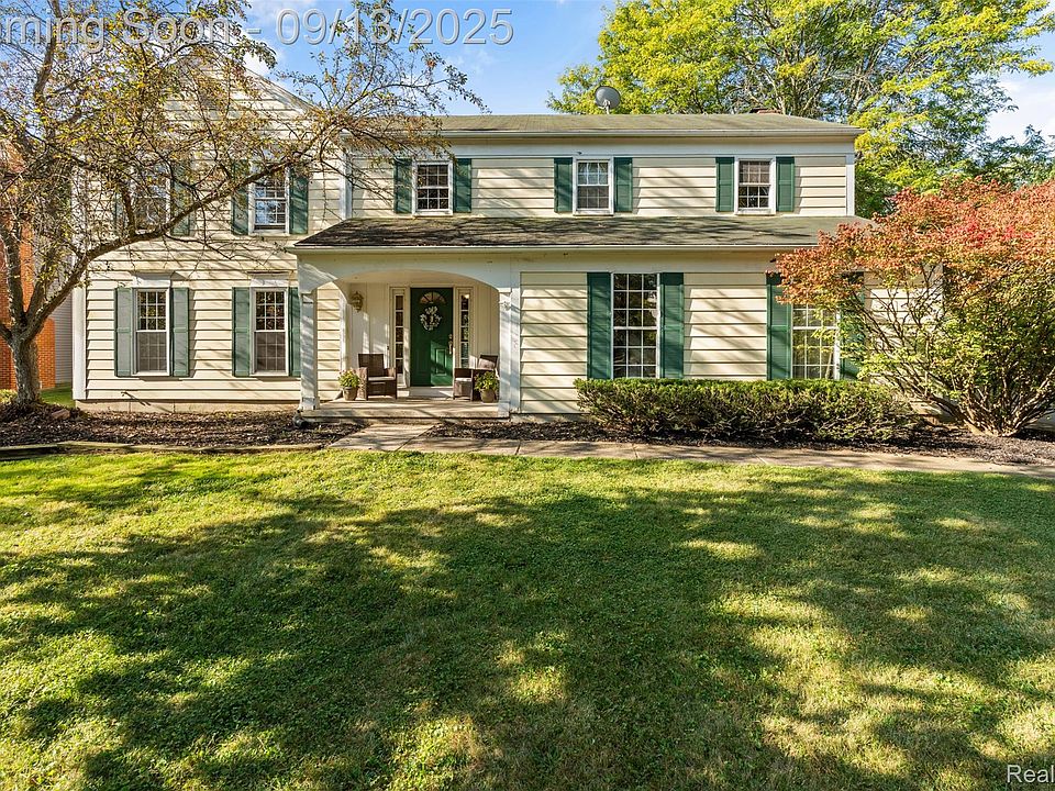 1st image of 5493 Piccadilly Cir S