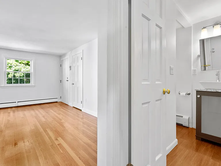 15 Lafayette St #2 — Photo 11