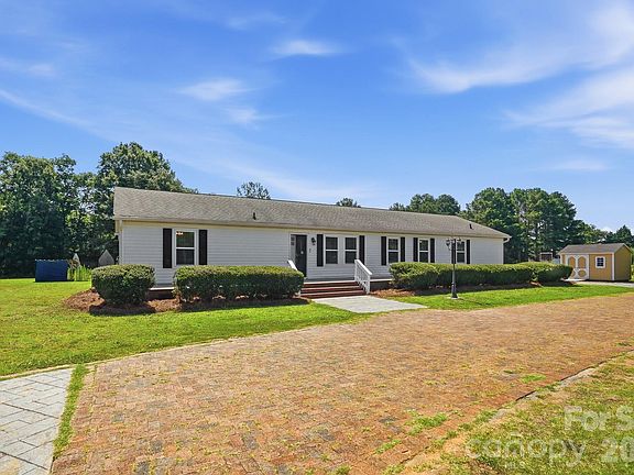 3rd image of 288 Farris Rd