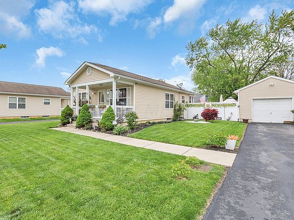2nd image of 1226 John G McCoy Cir