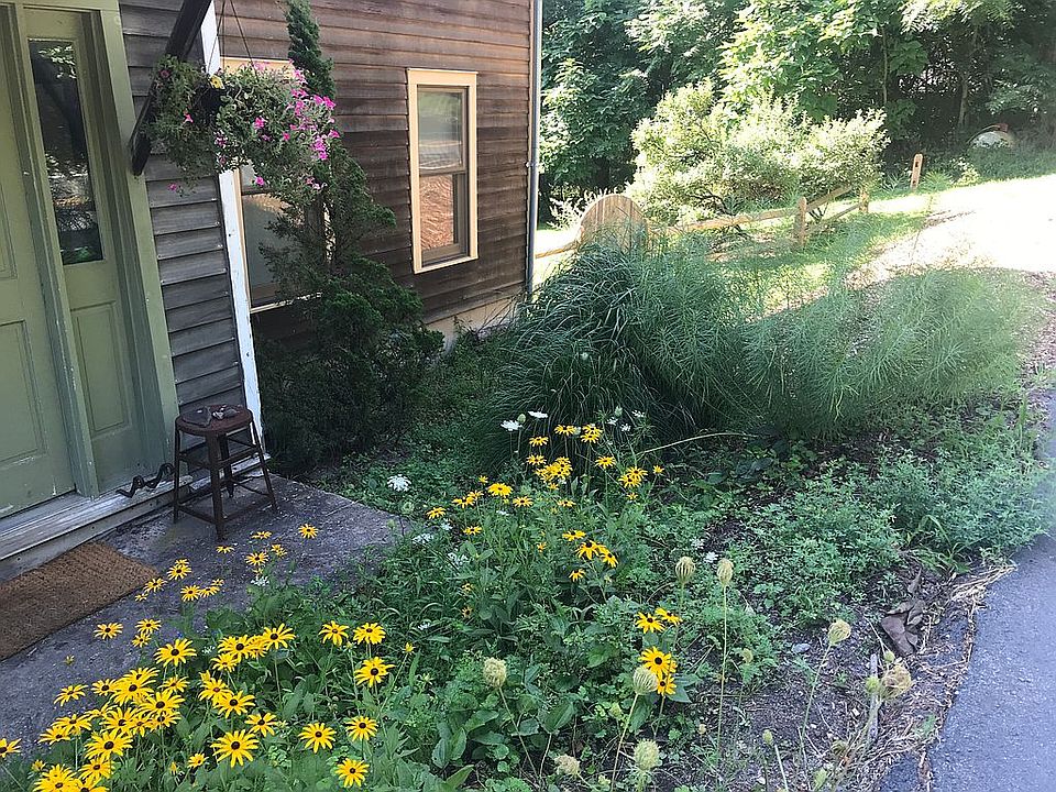 2nd image of 1020 Creek Locks Rd