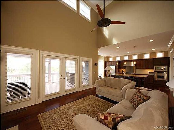 5th image of 2223 Branch Creek Dr