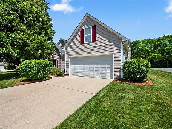 2nd image of 130 Salem Ridge Ct