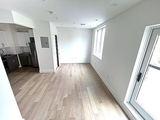4th image of 1259 Rogers Ave #1B