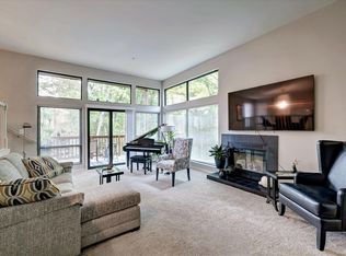 9469 S Pointe Lasalles Dr, Bloomington, IN 47401