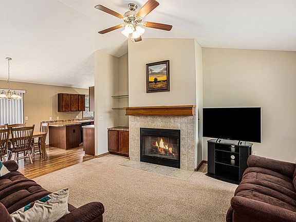 4th image of 4922 Winston Hill Dr NE