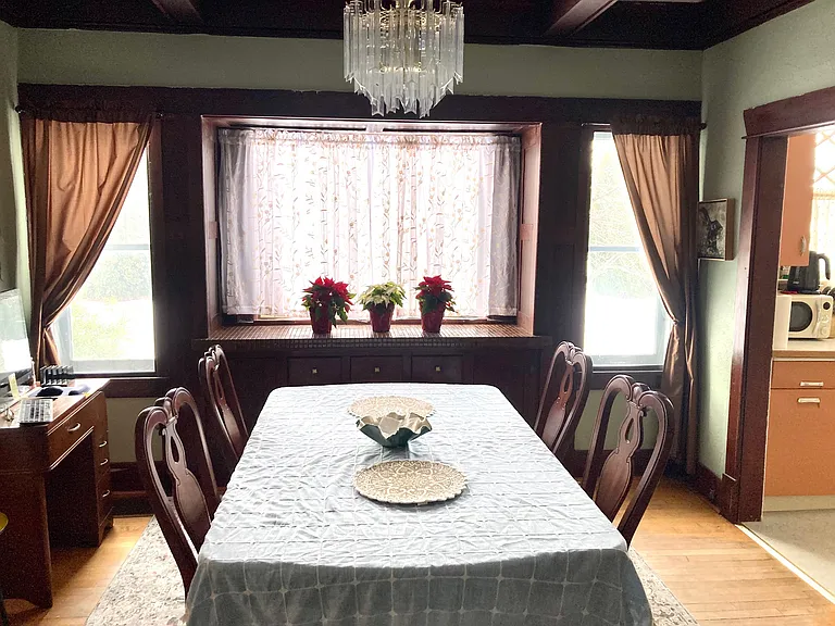 2203 E Pacific Ave — Photo 4