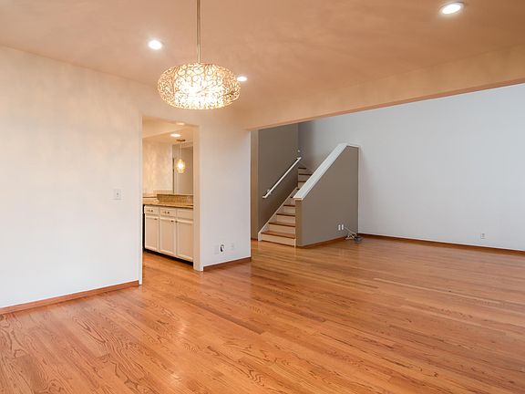 2nd image of 2395 Lyall Way