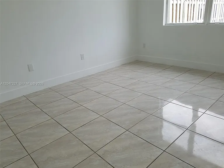 10926 SW 236th Ter #10926 — Photo 9