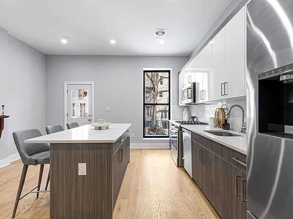 5th image of 307 W 136th St #1A