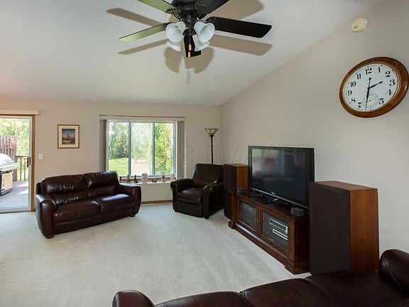 5th image of 608 38th Ave S