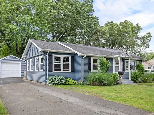 41 Yvette St, Chicopee, MA 01020